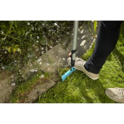 Combisysteem Graskantafsteker - 23cm - Gardena -Tuinverzorgingswinkel combisysteem graskantafsteker 23cm gardena 3 4