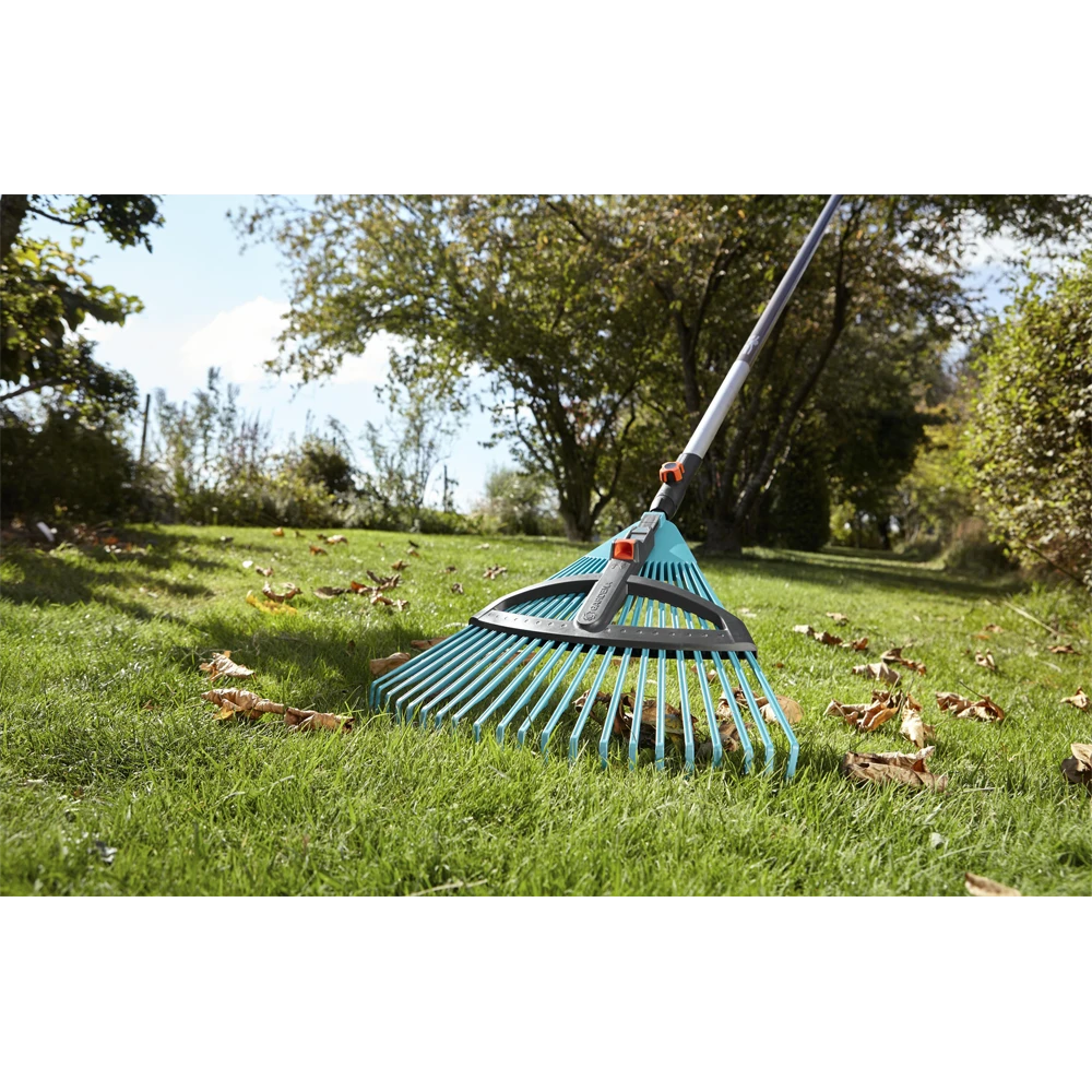 Combisysteem Kunststof Bladhark, Verstelbaar Met Steel - 35cm - Gardena 6 Combisysteem Kunststof Bladhark, Verstelbaar Met Steel - 35cm - Gardena - Afbeelding 4