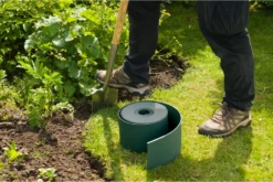 Tuinborderrand PE Groen 3mm - 10x0,15m - Nature 8 Tuinborderrand PE Groen 3mm - 10x0,15m - Nature -Tuinverzorgingswinkel tuinborderrand pe groen 3mm 10x0 15m nature 2