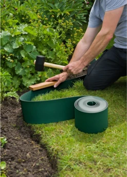 Tuinborderrand PE Groen 3mm - 10x0,15m - Nature 10 Tuinborderrand PE Groen 3mm - 10x0,15m - Nature -Tuinverzorgingswinkel tuinborderrand pe groen 3mm 10x0 15m nature 4