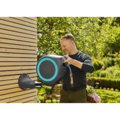 Wandslangenbox RollUp - S - 15m - Blauw - Gardena -Tuinverzorgingswinkel wandslangenbox rollup s 15m blauw gardena 4 7